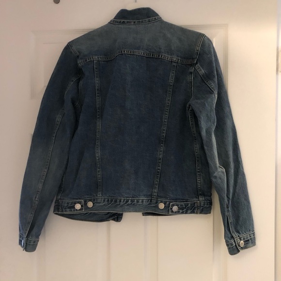 GAP NWOT blue denim jacket - Picture 2 of 4